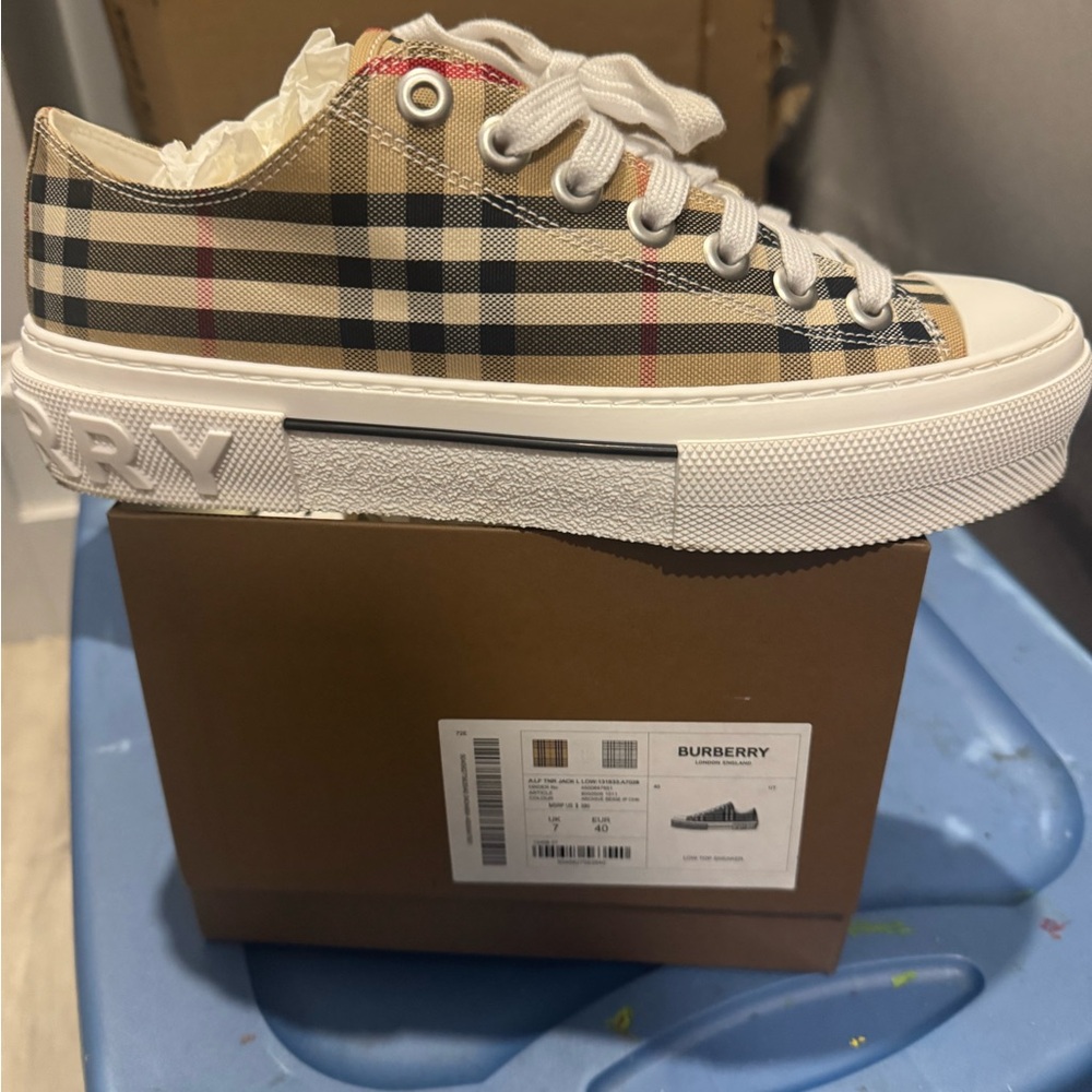 Burberry Beige Check Low-Top Sneakers - Picture 2 of 5